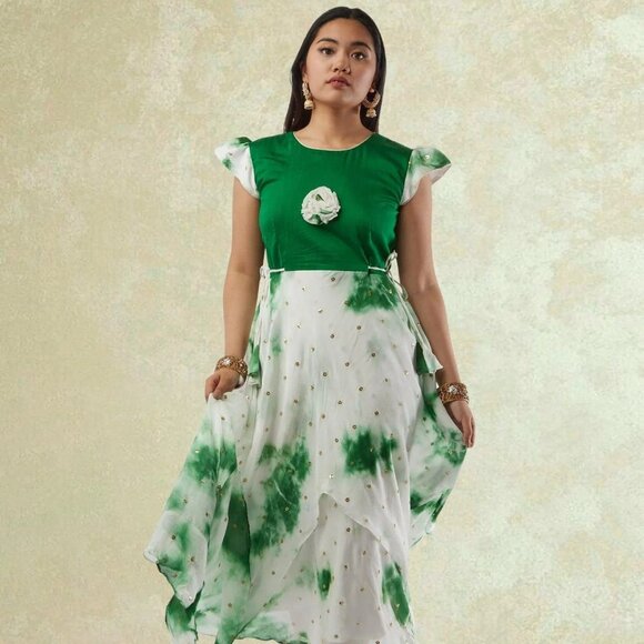 EthnoChic White and Green Shibori Layered Dress | Muvvas Boutique - Picture 4 of 5